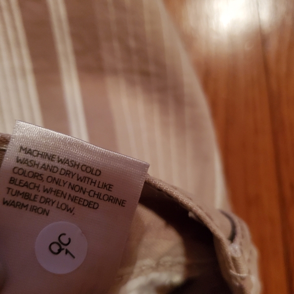 Short Shorts - Picture 6 of 7